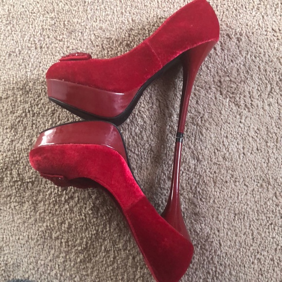 Red bow stilettos - Picture 5 of 5
